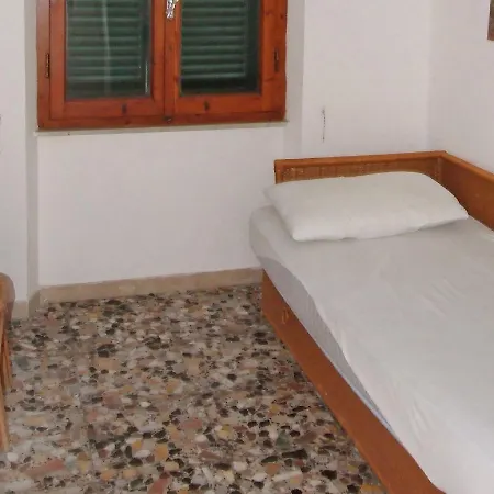 Locazione Turistica Garibaldi *